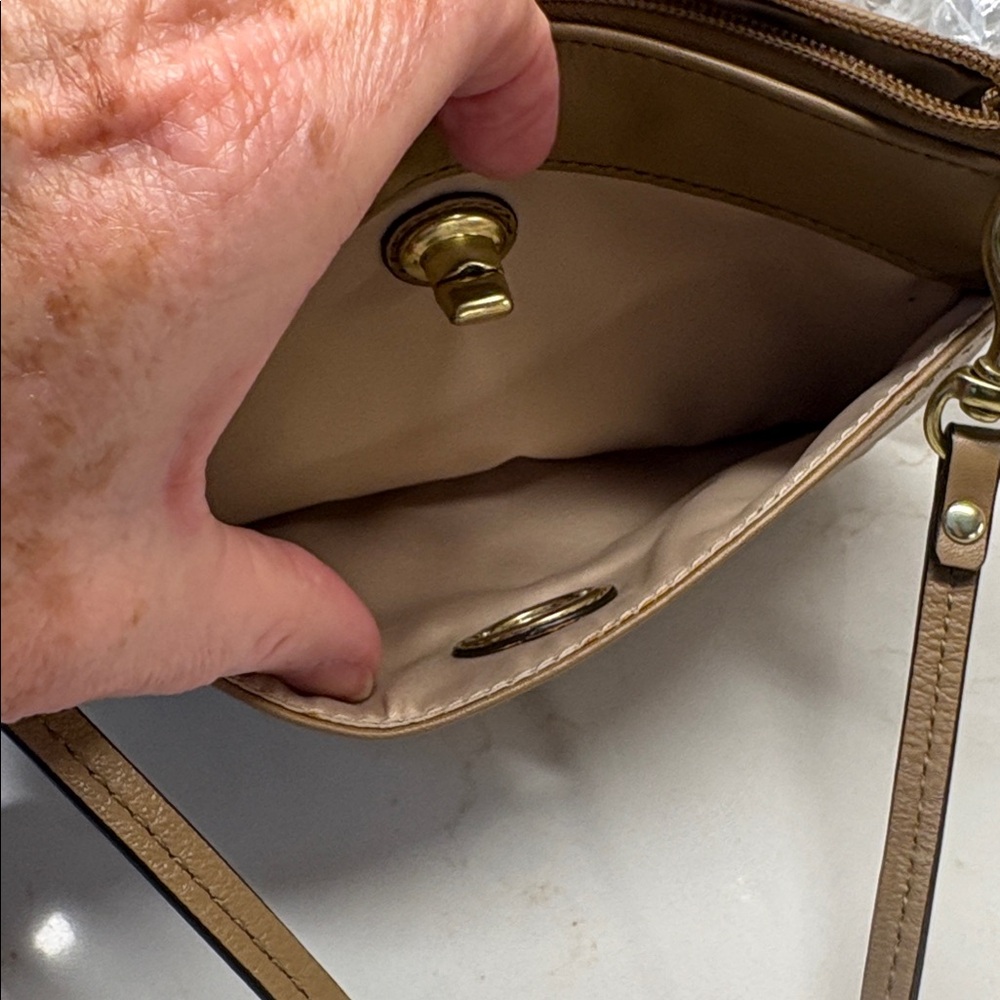 Coach Leather Wristlet Holds a Phone EUC - Picture 11 of 12